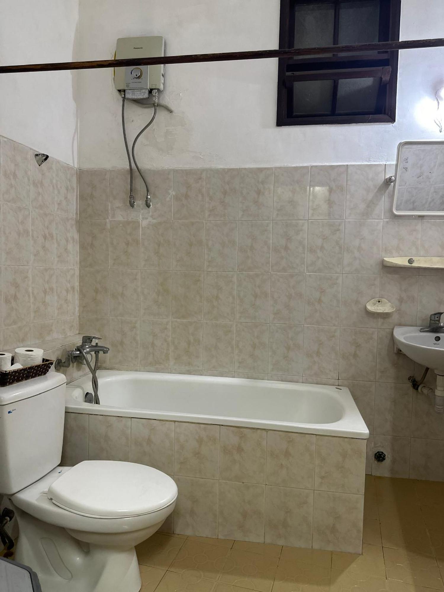 Dong Loi Hotel Hue Zewnętrze zdjęcie
